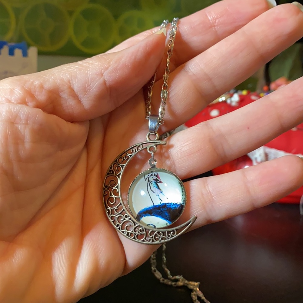Nightmare before Christmas necklace - Picture 3 of 4